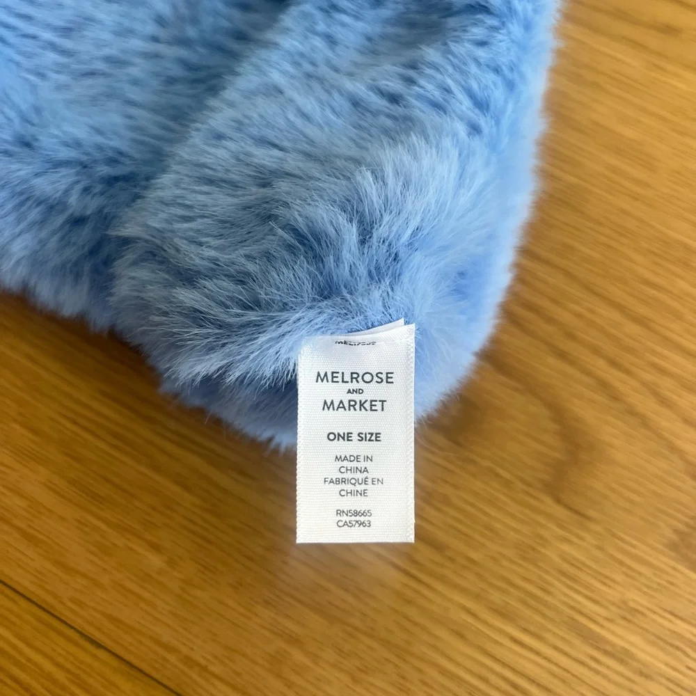 Melrose & Market Cozy Blue Fuzzy Stretchy Ultra Soft Beanie - Picture 2 of 4